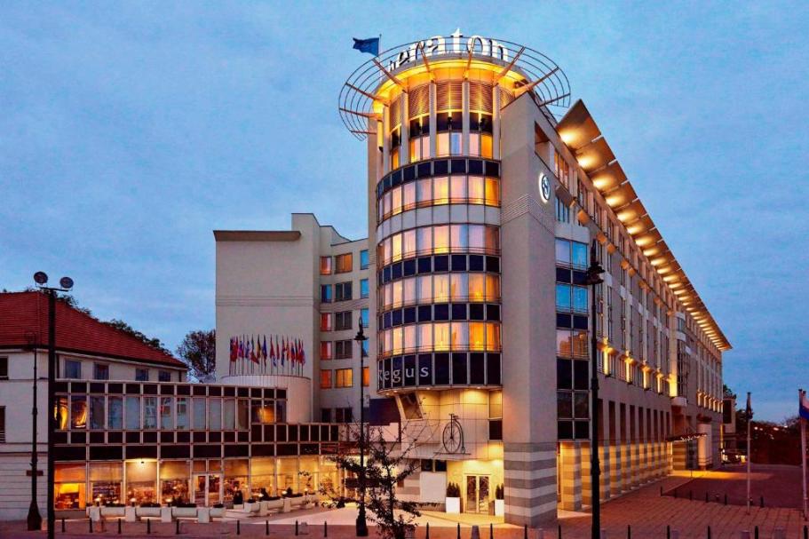 Bergen Commerce Suites